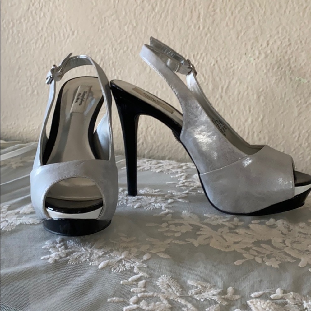 Simply Vera Heels